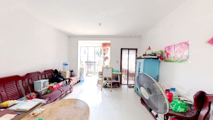 鸿泰苑三区二手房实景图