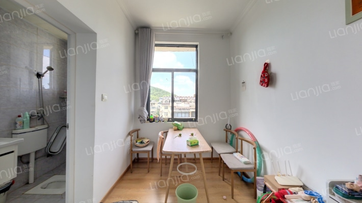 马纺新村二手房实景图