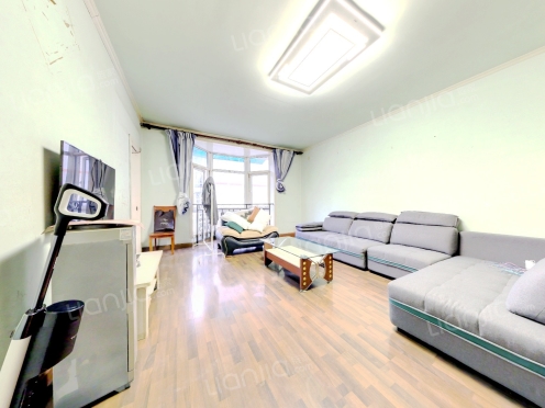 整租·广场馨苑 3室2厅 错层 东