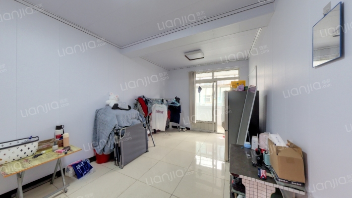 浴新大街12号院二手房实景图