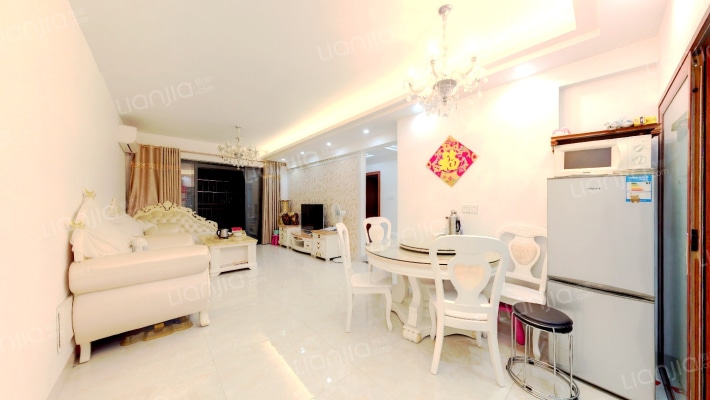 德威摩卡小镇二手房实景图