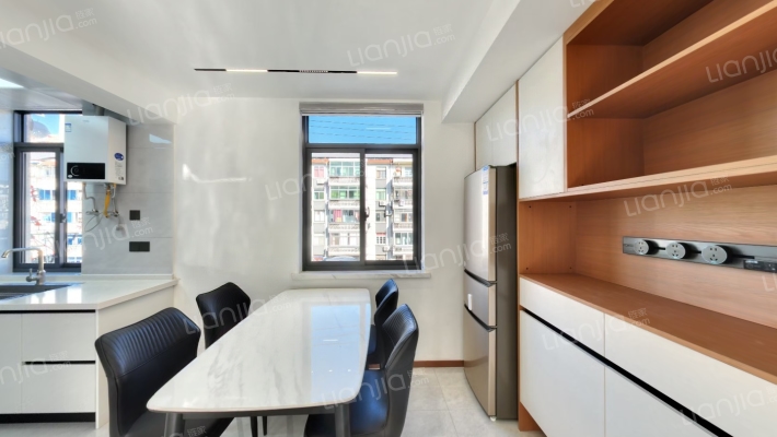 新华三村二手房实景图