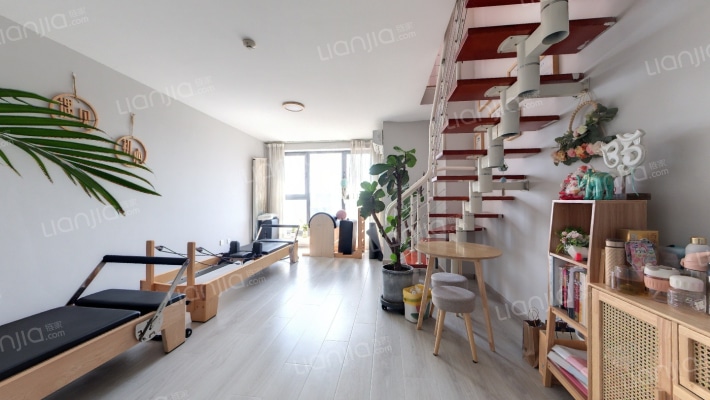 尚中心二手房实景图