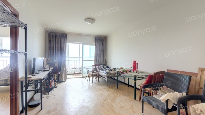 此房满五唯一，精装两居，采光无遮挡-客厅