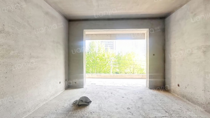 佳利华府二手房实景图