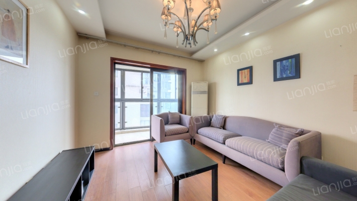 外滩二手房实景图