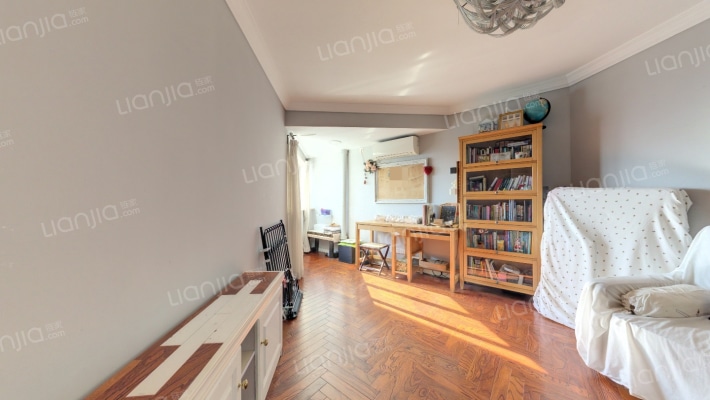 橡胶小区二手房实景图