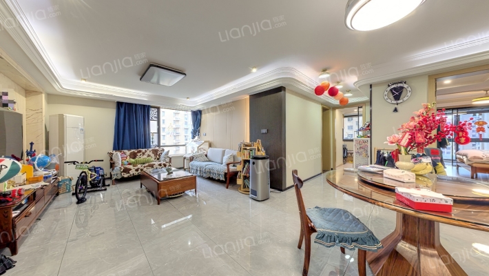 灯塔豪园二手房实景图