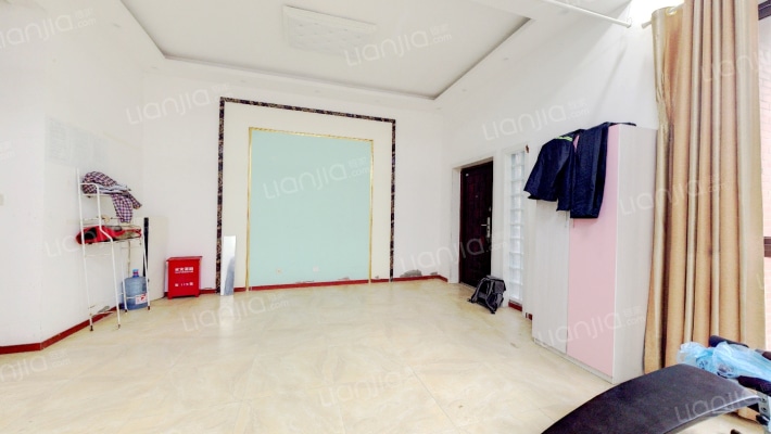 绿地东岸涟城二手房实景图