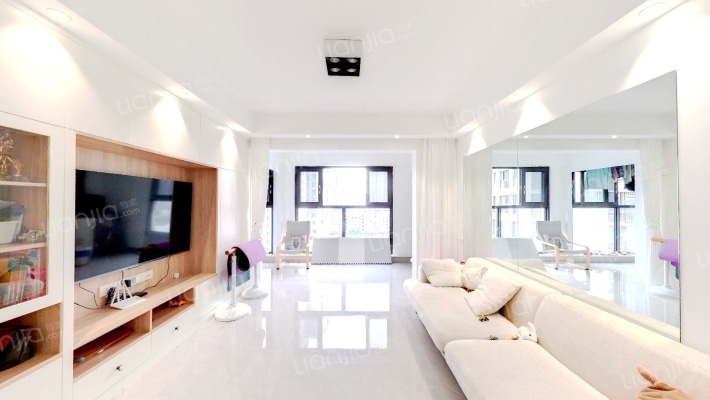 鲁能公馆二期二手房实景图