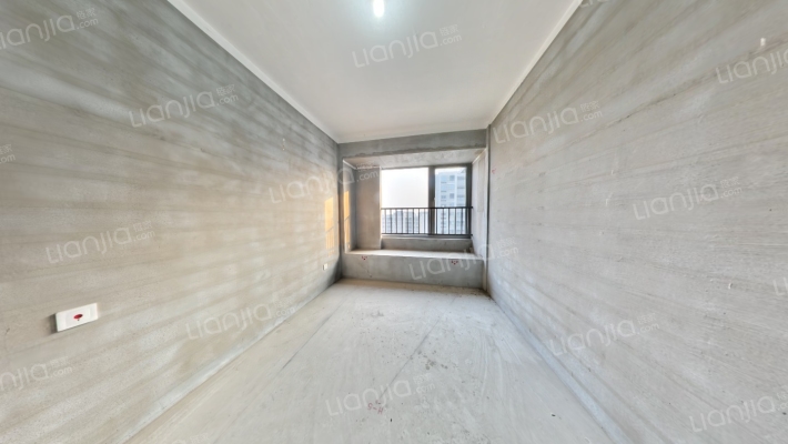 中天溪珺庭二手房实景图