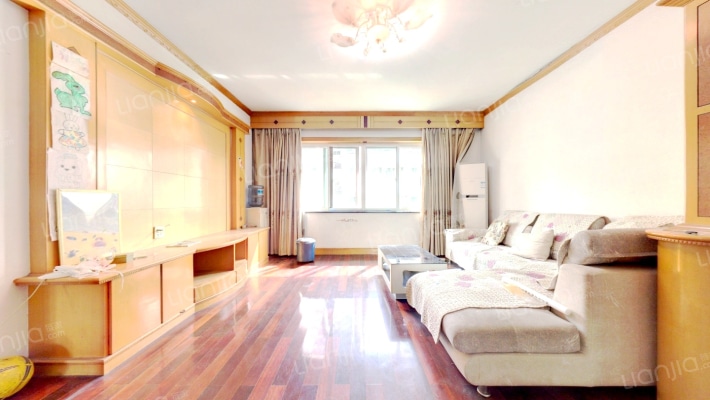 江南小区二手房实景图