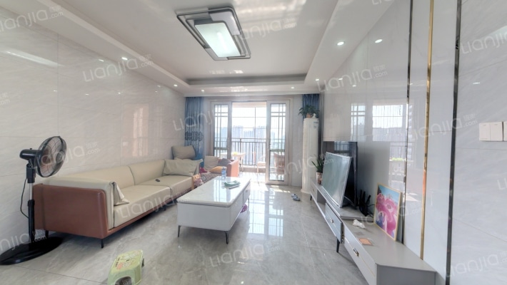 御湖豪庭二手房实景图