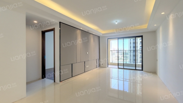 绿地新里城二期二手房实景图