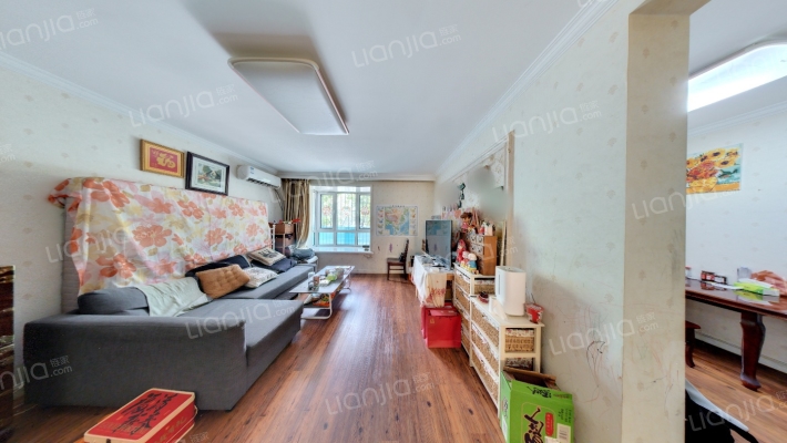 恋日风景二手房实景图