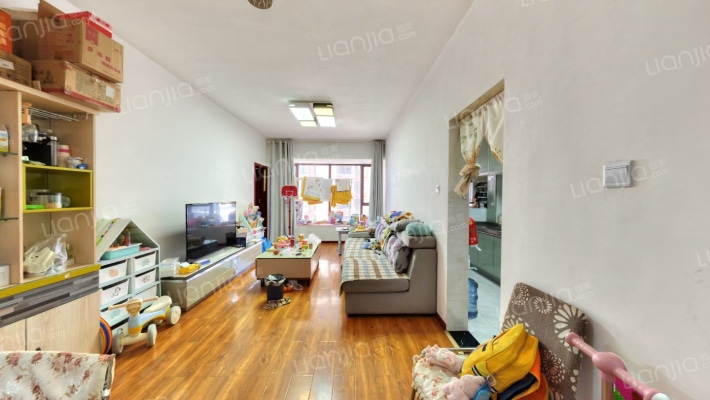 耀兴枫丹白露香谢丽景二手房实景图