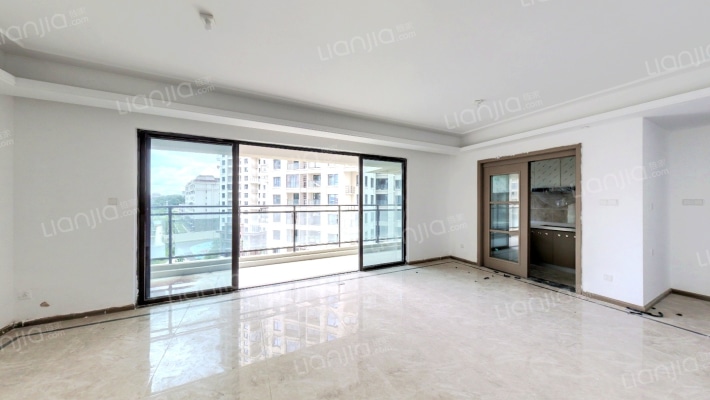 蓝光&贵安置投长岛国际二手房实景图