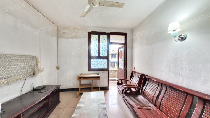 中建机械制造厂生活区二手房实景图