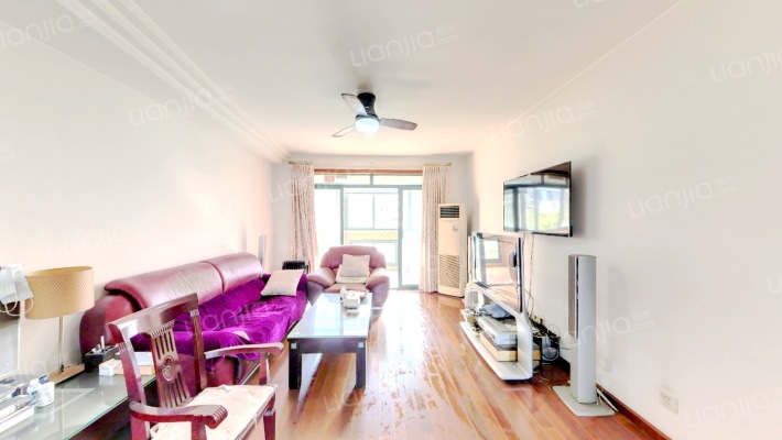 西班牙名园二手房实景图