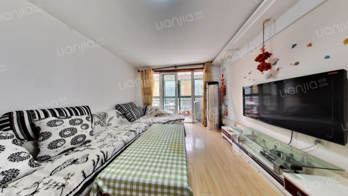 硕辉苑二手房实景图