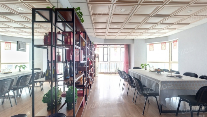 东方名居二手房实景图