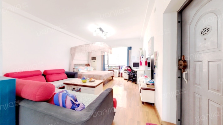 滨河苑小区二手房实景图