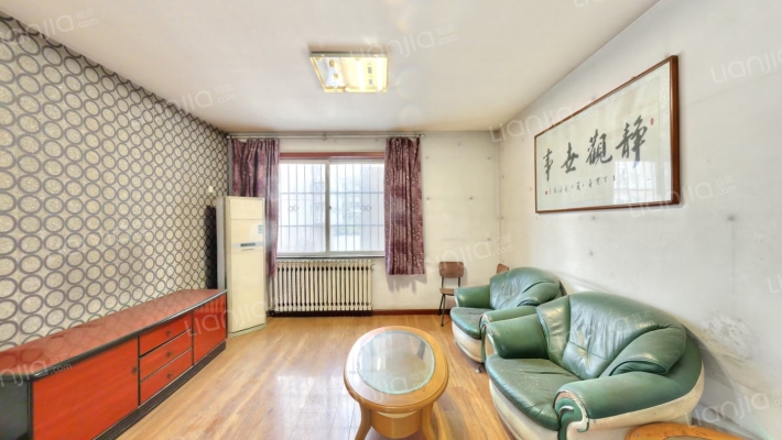 世新家园二手房实景图