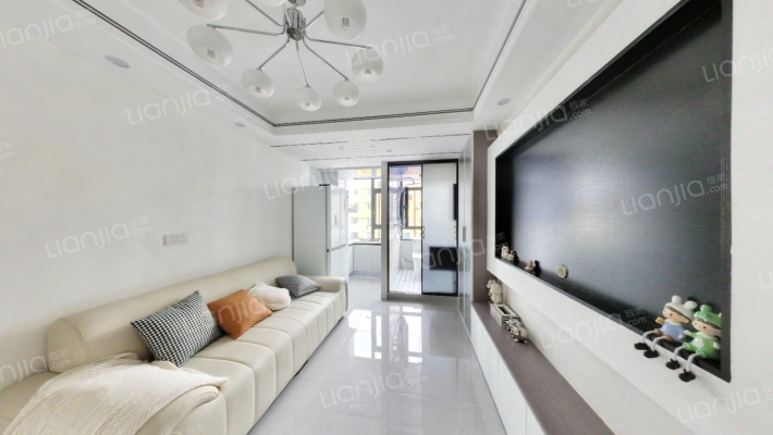 兰天一区小区二手房实景图