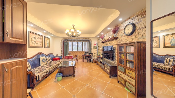 麓阳和景雅苑二手房实景图