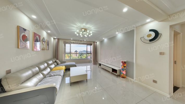 大连海湾城四期二手房实景图