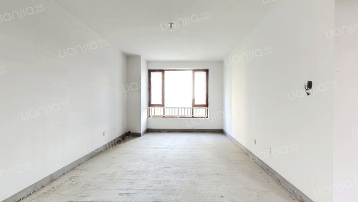 涿州东站，高铁新干线全明南北通透三居室，毛坯随意装-客厅