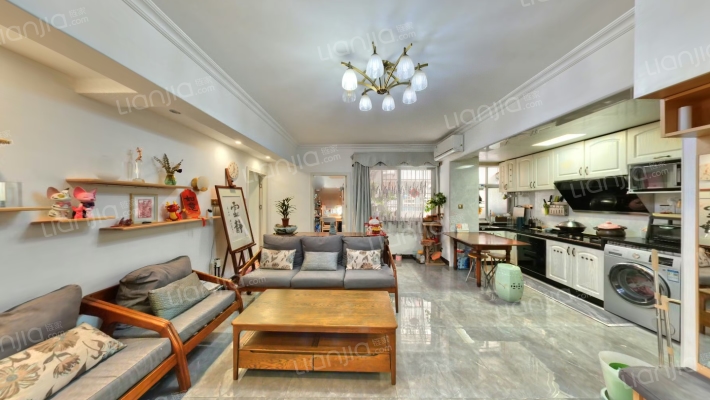 伟伦体校宿舍二手房实景图