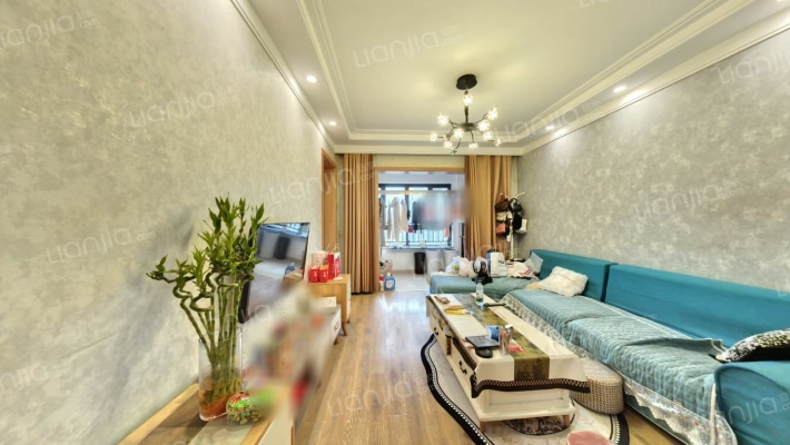 金地铂悦二手房实景图