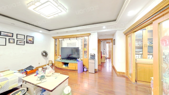 彩炼小区二手房实景图