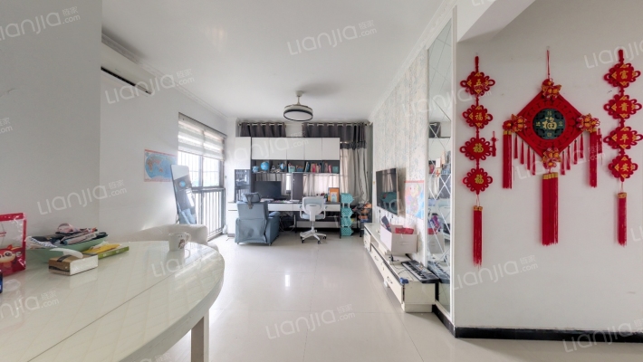 龙湾国际公寓二手房实景图