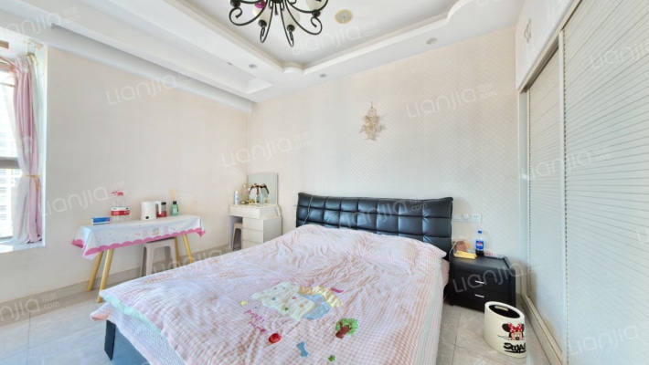 菁英公寓二手房实景图