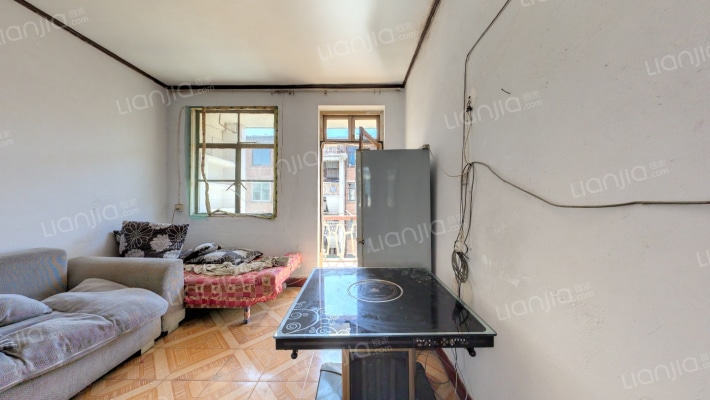 新光厂宿舍二手房实景图