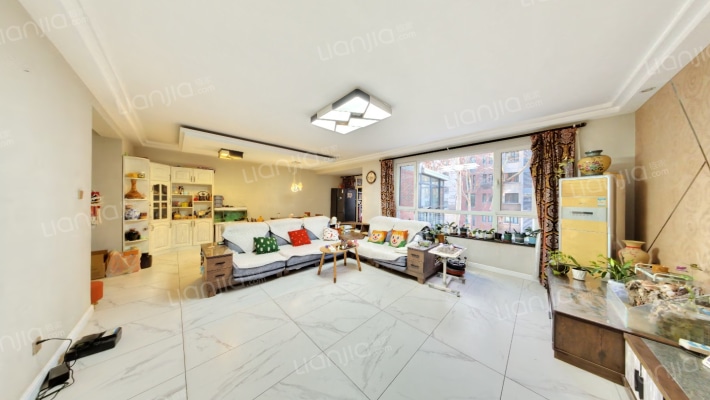 万科水晶城皓石园二手房实景图