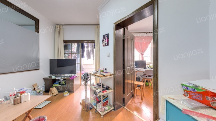 芙阁新村二手房实景图