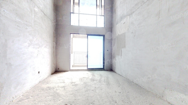 大汉月亮河畔二手房实景图