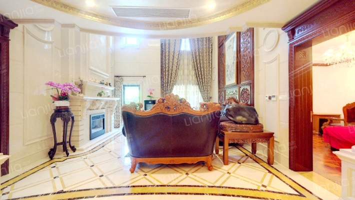 莱茵美墅二手房实景图