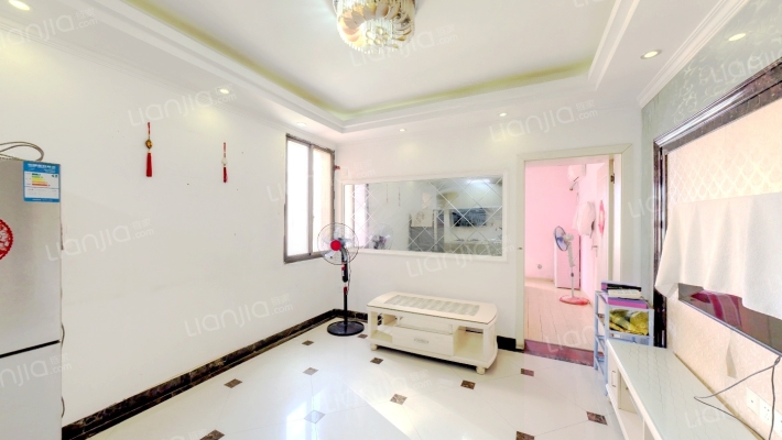 东方之星二手房实景图