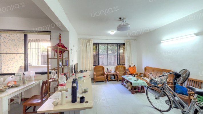 市府南苑二手房实景图