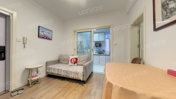 虹桥路12号二手房实景图