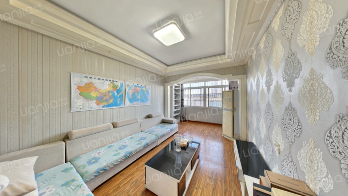 山川公寓二手房实景图