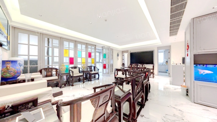 信融御金台二手房实景图