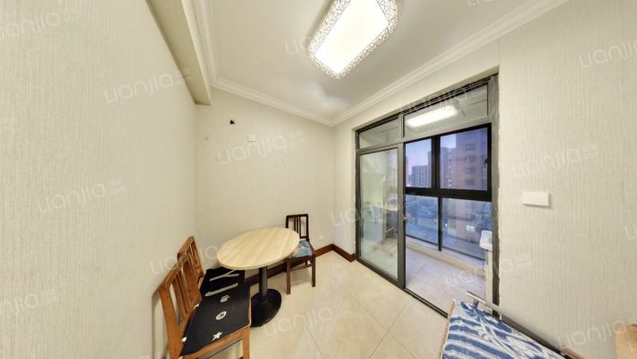 平安雅苑二手房实景图