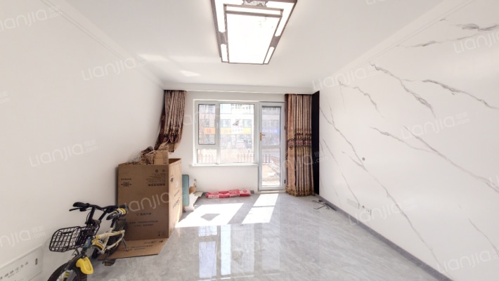 万盛麓湖云境二手房实景图