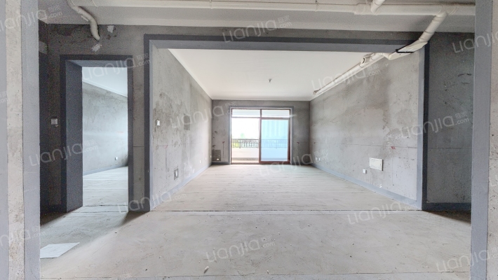 德正西湖春天二手房实景图