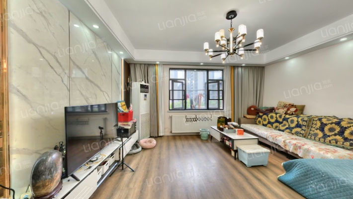 玉翠苑二手房实景图